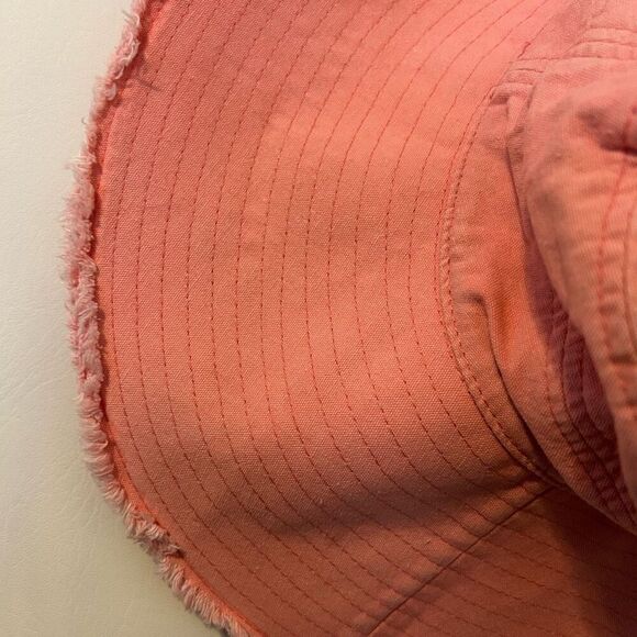 Tommy Bahama Relax Bucket Hat raw edge pink - Picture 2 of 7